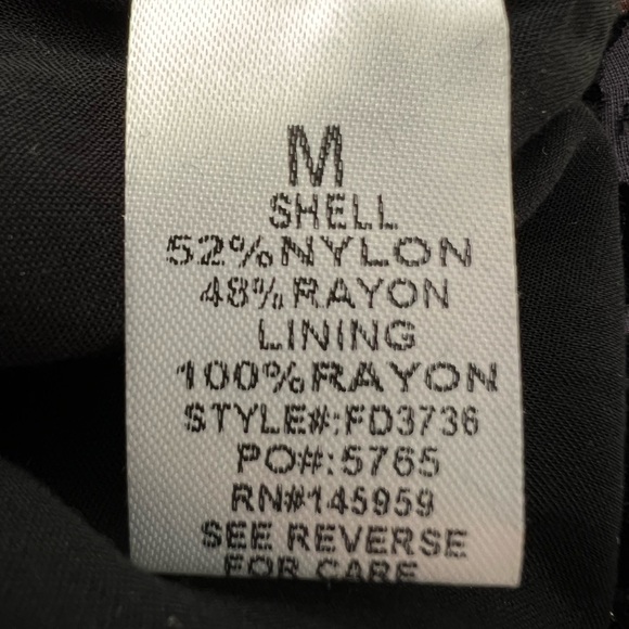 VICI floral velvet burnout dress size medium never worn ruffle detail - Picture 7 of 8